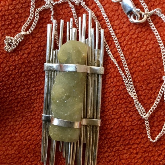 Smithsonite Sterling Silver Pendant and Chain - Picture 2 of 8